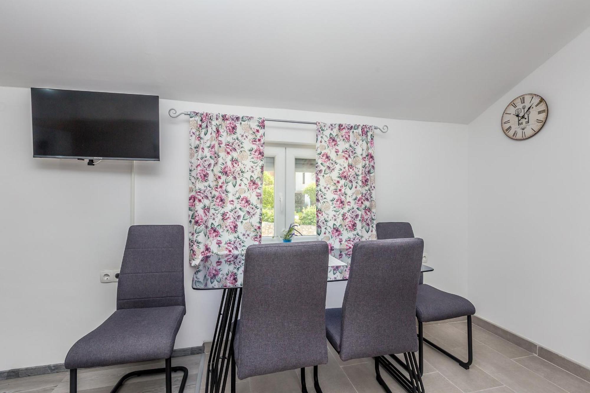 נייביצה Apartmani Tena מראה חיצוני תמונה