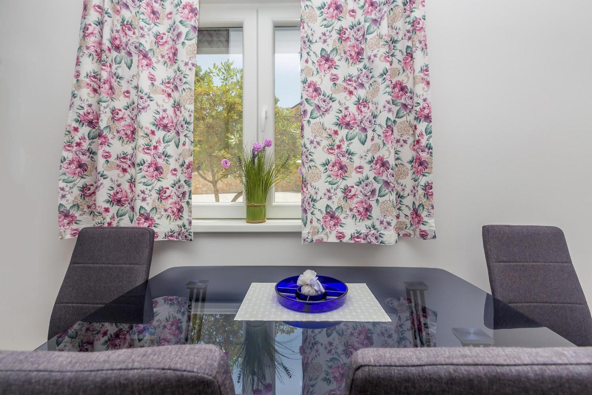 נייביצה Apartmani Tena מראה חיצוני תמונה