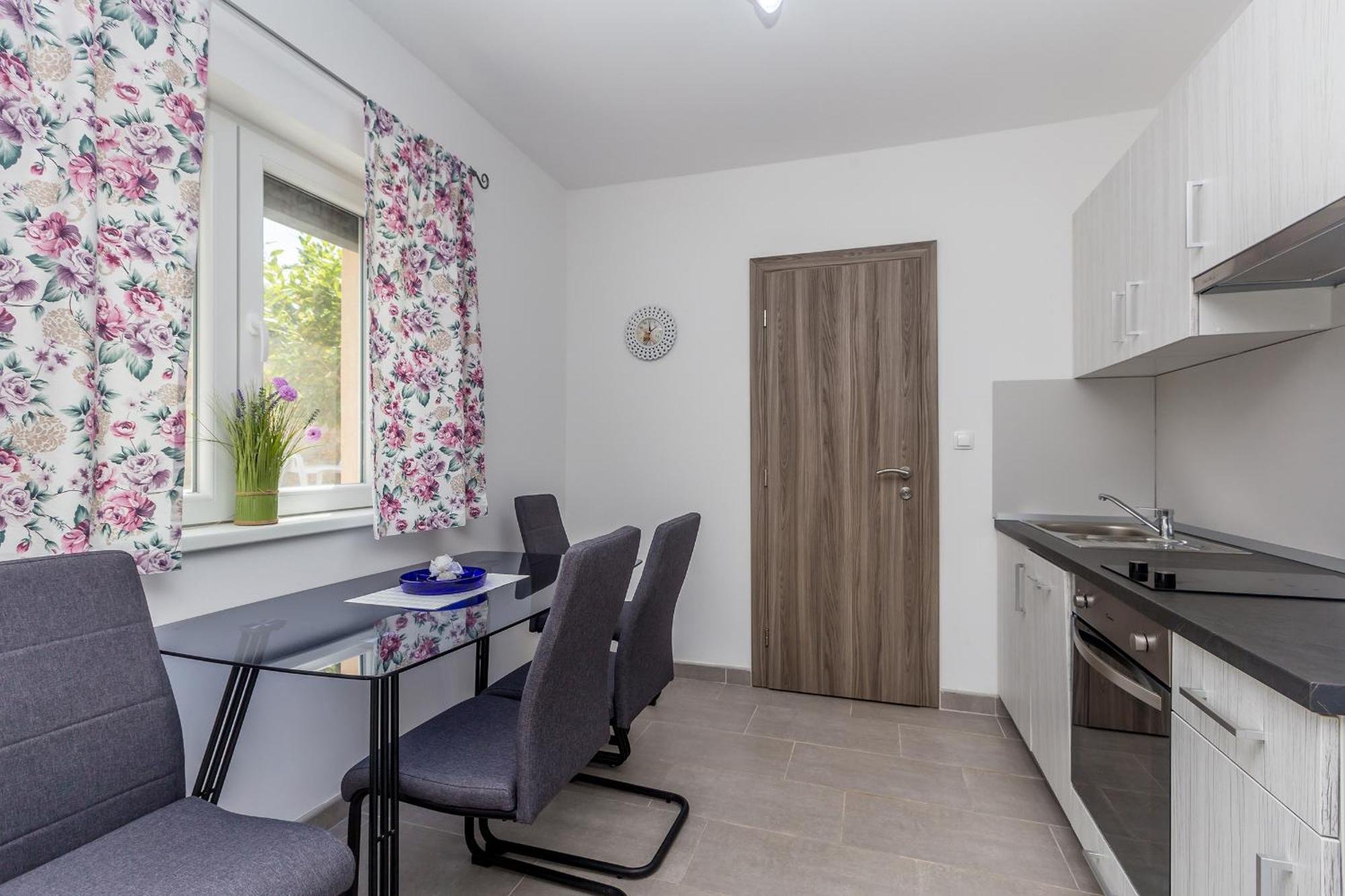 נייביצה Apartmani Tena מראה חיצוני תמונה